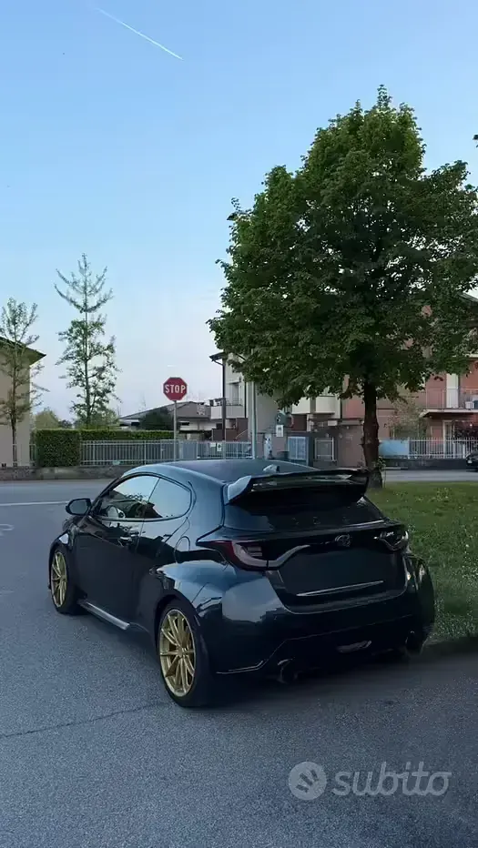 Usata Toyota Yaris 261 CV (191 kW) 2020 Nero
