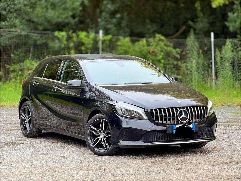 Usata Mercedes A200 Premium 140 CV (102 kW) 2016 Monovolume