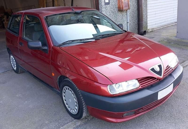 Occasion Alfa Romeo 145 103 PK (75 kW) 1995 Rood Hatchback