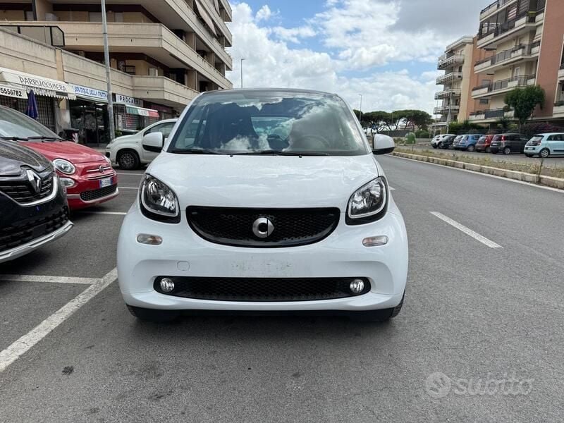 Bianco Usata 2018 Smart ForTwo Coupé Prime Coupé | 15.900 € (Buon prezzo) - Immagine 1/4