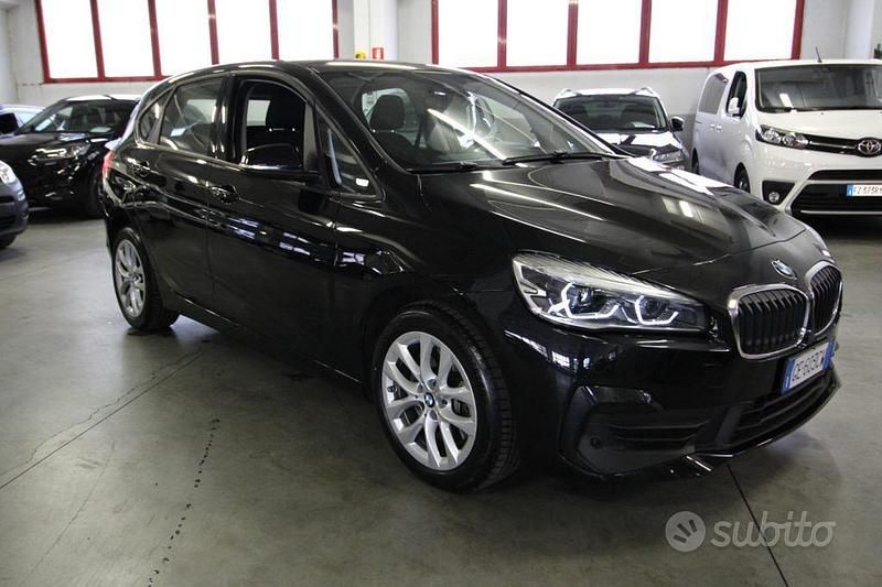 Usata BMW 225 Active Tourer iPerformance 125 CV (91 kW) 2021 Nero Monovolume