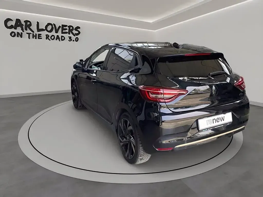 Usata Renault Clio Engineered 145 CV (106 kW) 2023 Nero Utilitaria