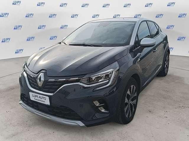 Usata Renault Captur Techno 145 CV (106 kW) 2023 Grigio SUV