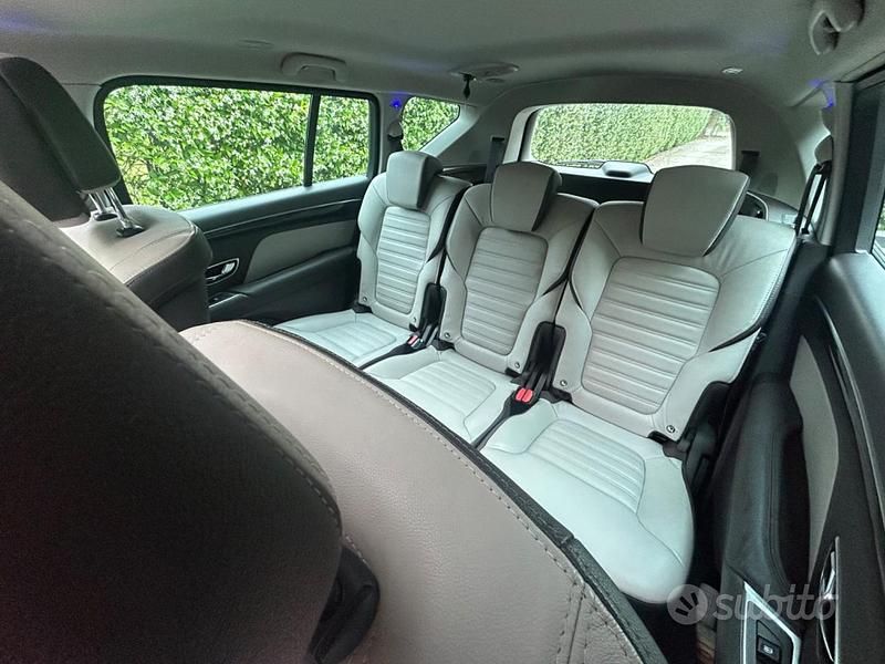 Usata Renault Espace 160 CV (117 kW) 2018 Grigio Monovolume