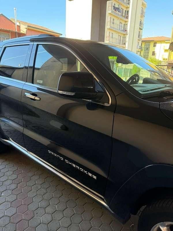 Usata Jeep Grand Cherokee Summit 250 CV (183 kW) 2016 Nero SUV
