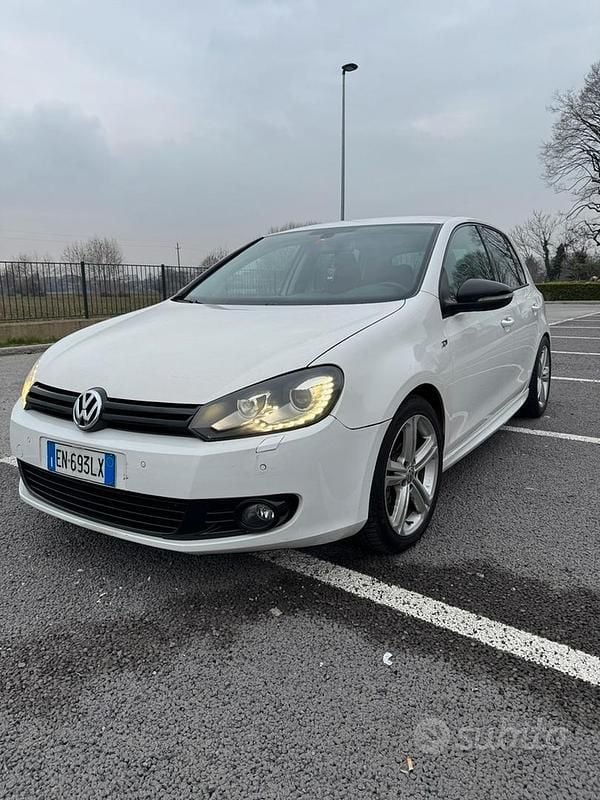 Usata VW Golf VII R-line 140 CV (102 kW) 2012 Bianco Berlina