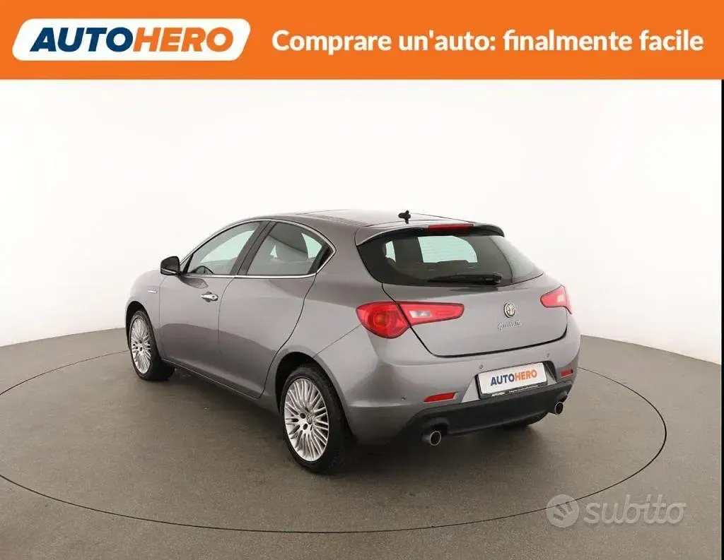 Usata Alfa Romeo Giulietta Exclusive 175 CV (128 kW) 2015 Grigio Utilitaria