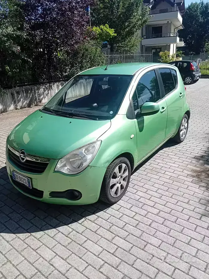 Usata Opel Agila 65 CV (47 kW) 2009 Utilitaria