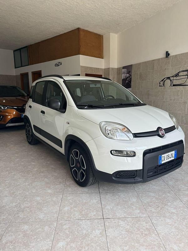 Bianco Usata 2022 Fiat Panda Cross Cross Due volumi | 10.500 € (Ottimo prezzo) - Immagine 1/4