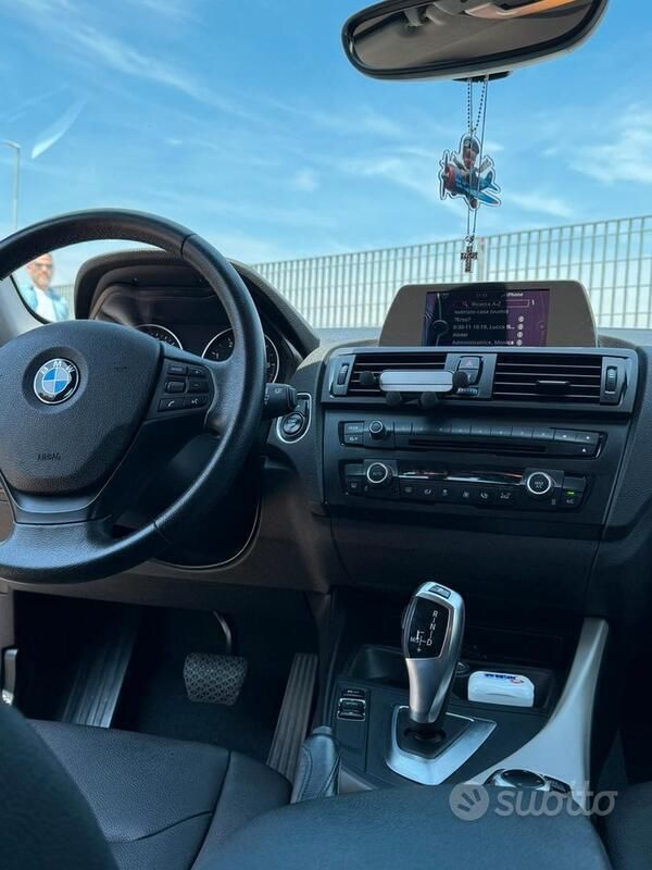 Usata BMW 118 143 CV (105 kW) 2015 Grigio Utilitaria
