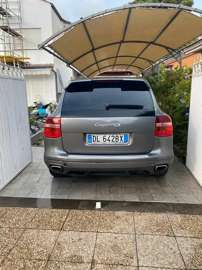 Usata Porsche Cayenne S 385 CV (283 kW) 2008 Grigio SUV