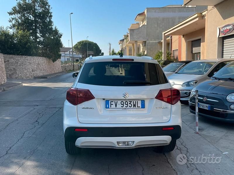 Usata Suzuki Vitara Cool 112 CV (82 kW) 2019 Bianco SUV