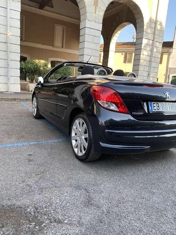 Usata Peugeot 207 CC 109 CV (80 kW) 2010 Cabrio