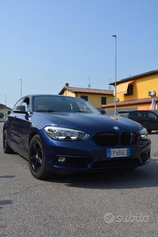 Usata BMW 118 150 CV (110 kW) 2018 Blu Utilitaria