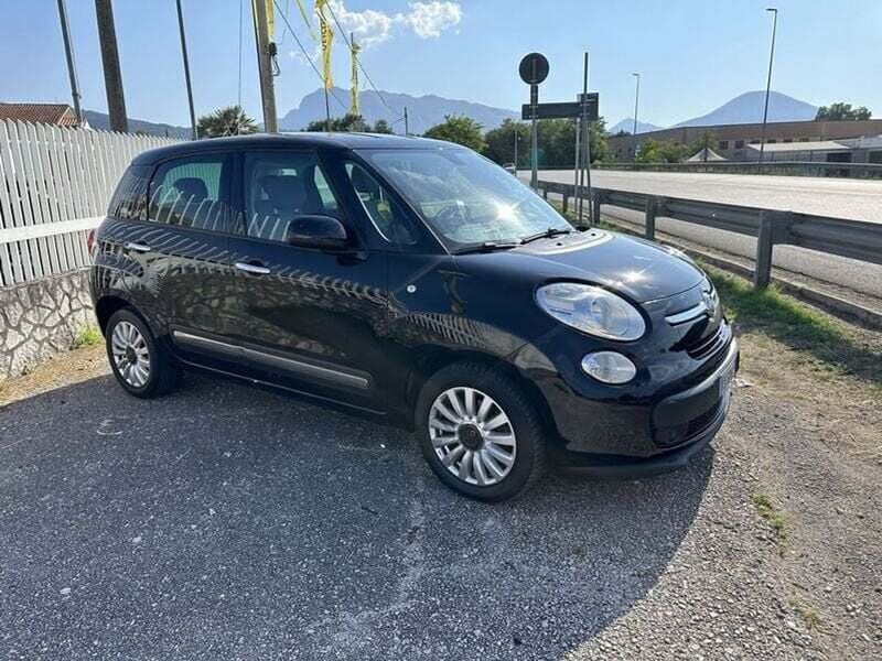 Nero Usata 2013 Fiat 500L Easy Monovolume | 7000 € (Buon prezzo) - Immagine 1/4