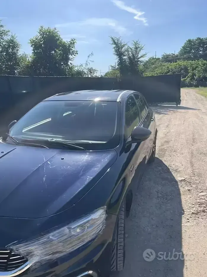 Occasion Fiat Tipo Business 120 ch (88 kW) 2016 Bleue Berline