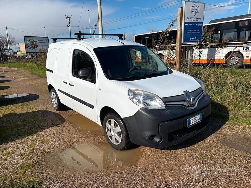 Usata Renault Kangoo 90 CV (66 kW) 2016 Bianco Monovolume