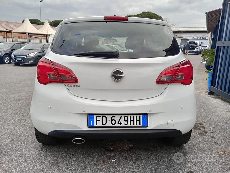 Usata Opel Corsa 90 CV (66 kW) 2016 Bianco Utilitaria