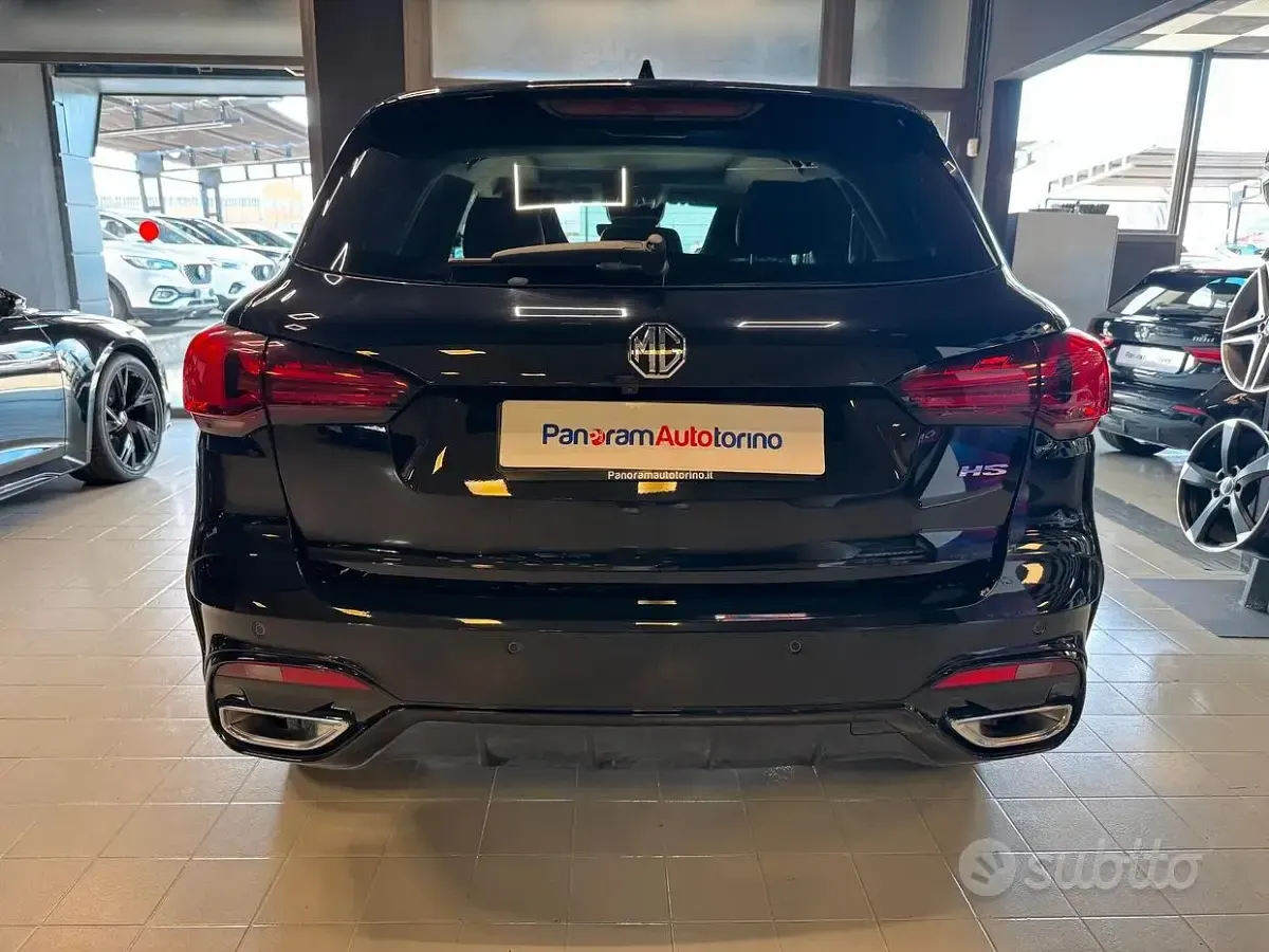 Usata MG HS Luxury 162 CV (119 kW) 2024 Nero SUV
