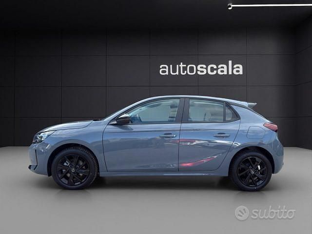 Nuova Opel Corsa 110 CV (80 kW) 2025 Gray Berlina