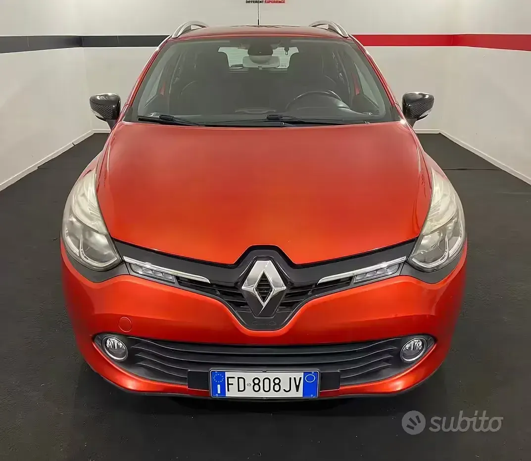 Usata Renault Clio 90 CV (66 kW) 2016 Rosso Station wagon
