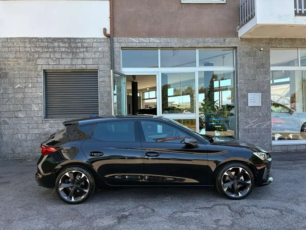 Usata Cupra Leon 150 CV (110 kW) 2023 Nero Berlina