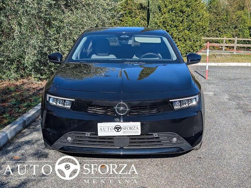 Usata Opel Astra Edition 131 CV (96 kW) 2024 Nero Berlina