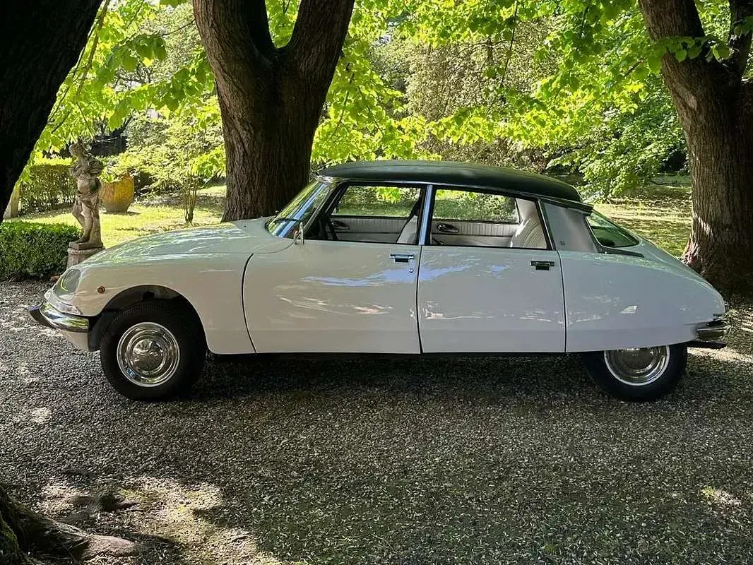 Usata Citroën DS 99 CV (72 kW) 1972 Bianco Berlina