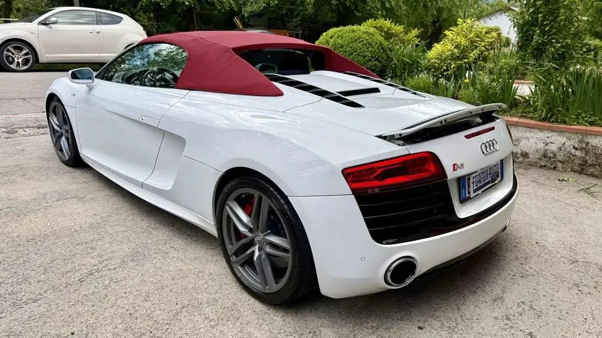 Usata Audi R8 Spyder 525 CV (386 kW) 2012 Other Cabrio