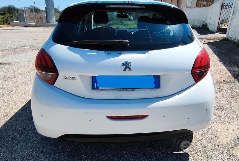Usata Peugeot 208 Active 75 CV (55 kW) 2018 Bianco Utilitaria