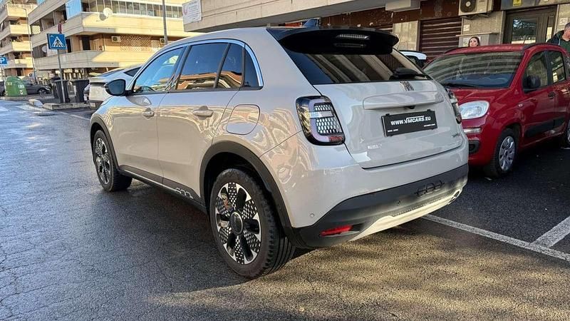 Usata Fiat 600 La Prima 101 CV (74 kW) 2025 Beige SUV