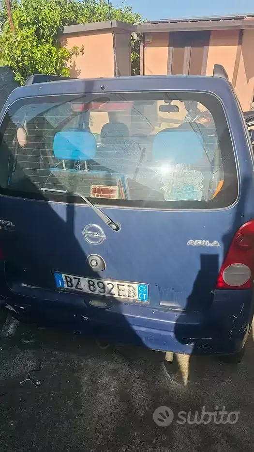 Usata Opel Agila 58 CV (42 kW) 2002 Blu Monovolume
