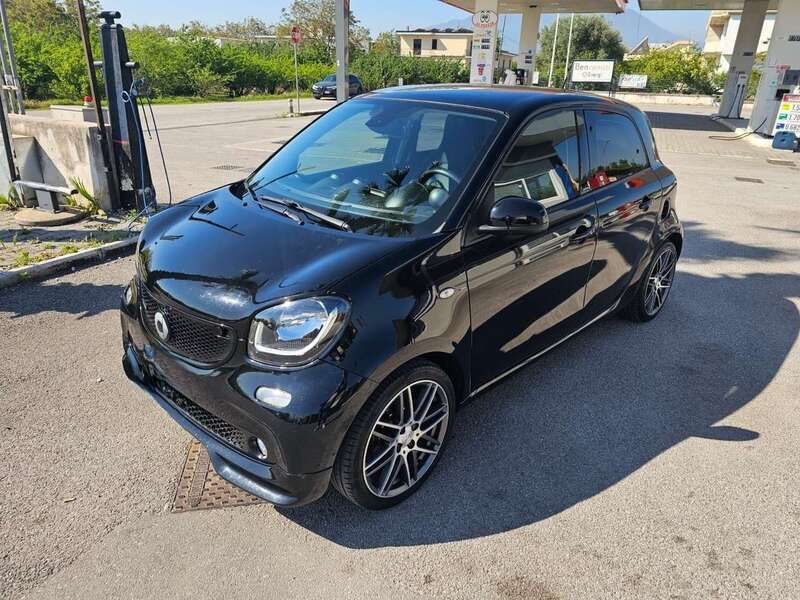 Nero Usata 2017 Smart ForFour Brabus Due volumi | 16.450 € (Ottimo prezzo) - Immagine 1/4