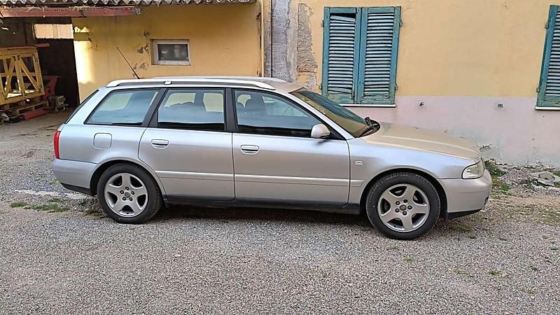 Usata Audi A4 Ambiente 150 CV (110 kW) 2000 Station wagon