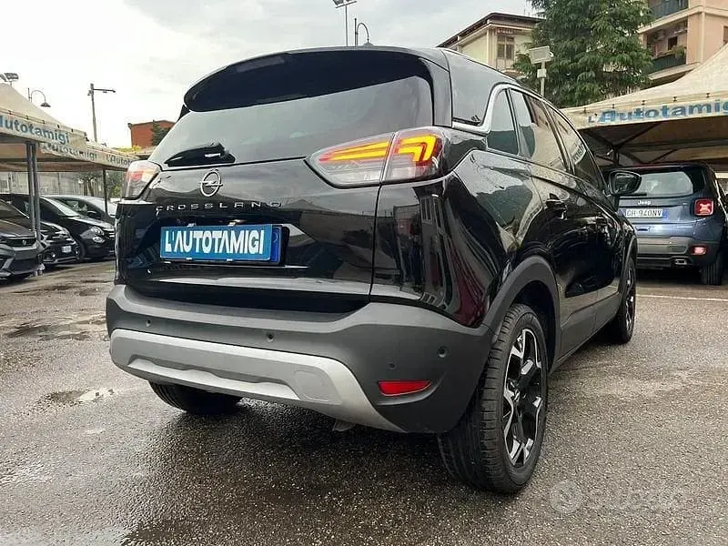 Usata Opel Crossland Elegance 131 CV (96 kW) 2023 Nero SUV