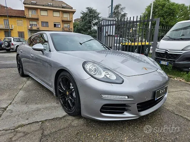 Usata Porsche Panamera 300 CV (220 kW) 2015 Grigio Utilitaria