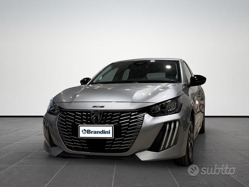 Usata Peugeot 208 Allure 101 CV (74 kW) 2025 Utilitaria