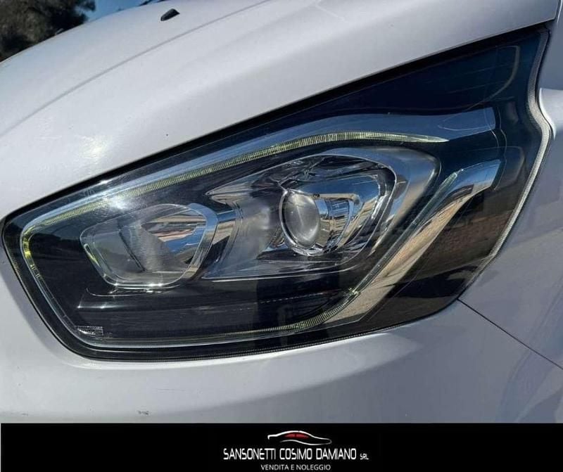 Usata Ford Transit Custom Trend 131 CV (96 kW) 2019 Bianco Station wagon