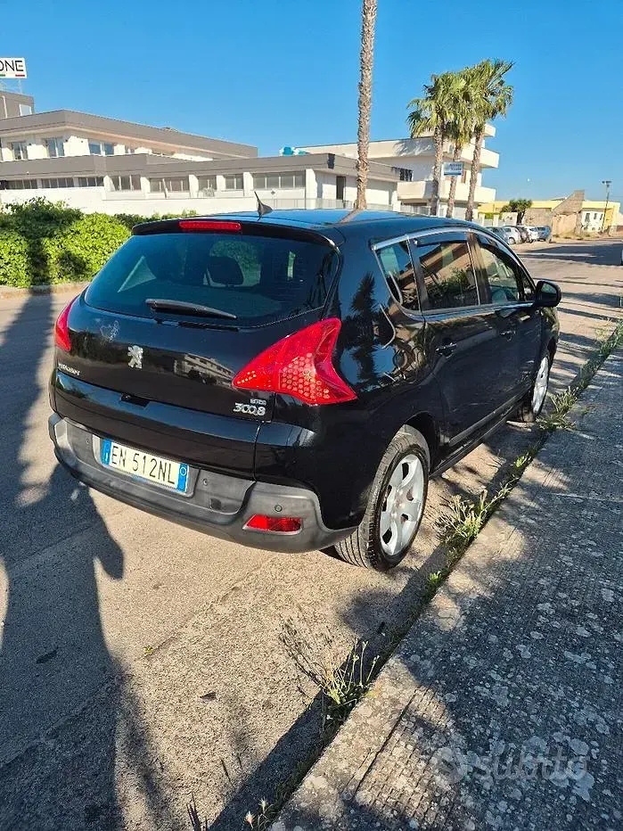 Usata Peugeot 3008 Allure 112 CV (82 kW) 2012 Nero Station wagon