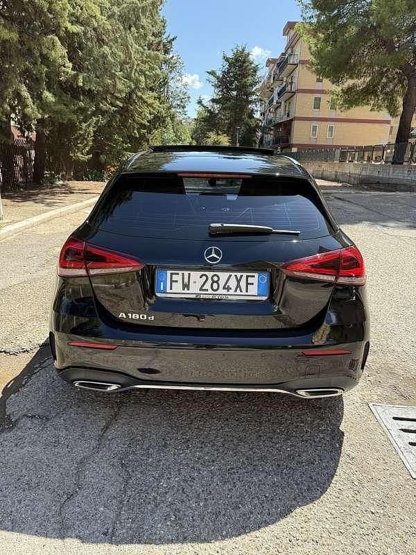Usata Mercedes A180 Premium 116 CV (85 kW) 2018 Nero Berlina