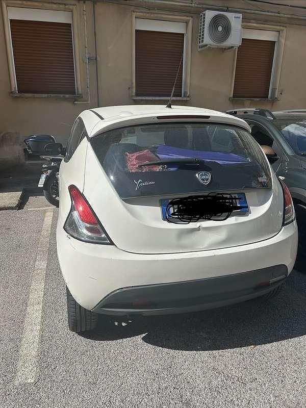 Usata Lancia Ypsilon S 86 CV (63 kW) 2013 Utilitaria