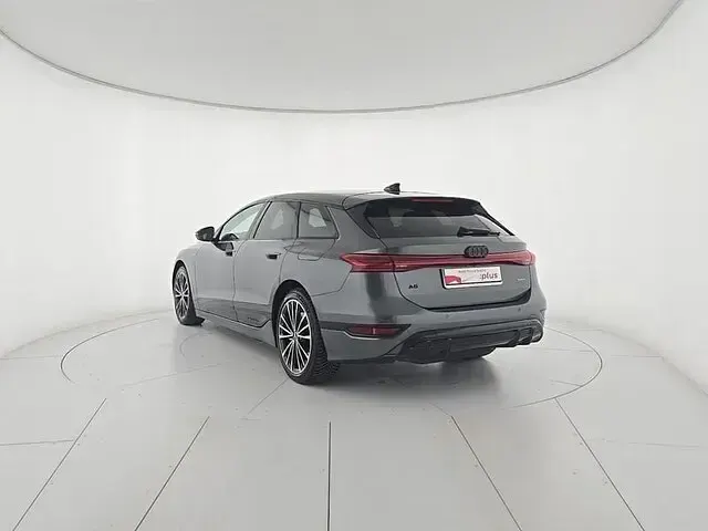 Usata Audi A6 e-tron S-Line 314 kW (428 CV) 2025 Grigio Station wagon