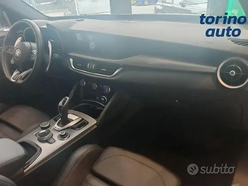 Usata Alfa Romeo Stelvio Veloce 210 CV (154 kW) 2024 Bianco SUV