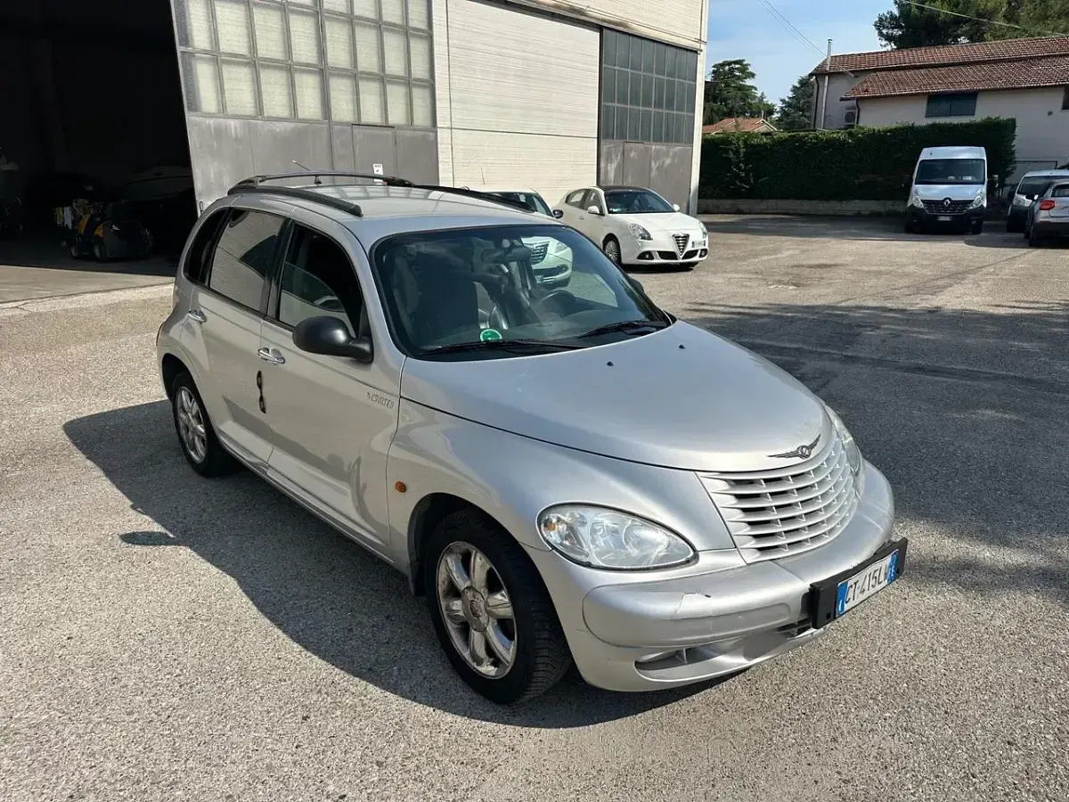 Usata Chrysler PT Cruiser Limited 121 CV (88 kW) 2005 Argento Berlina