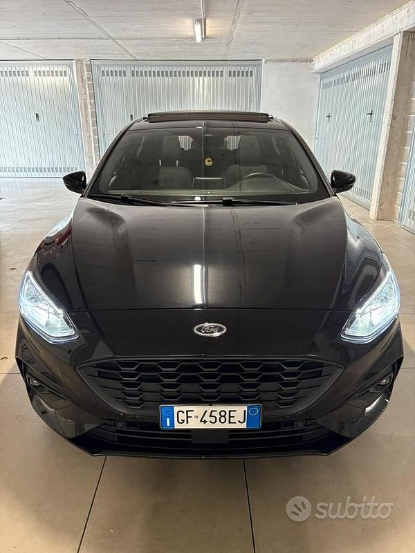 Nero Usata 2021 Ford Focus Due volumi | 17.700 € (Buon prezzo) - Immagine 1/4