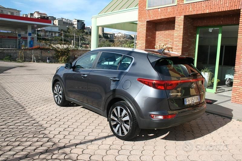 Usata Kia Sportage 116 CV (85 kW) 2017 Grigio SUV