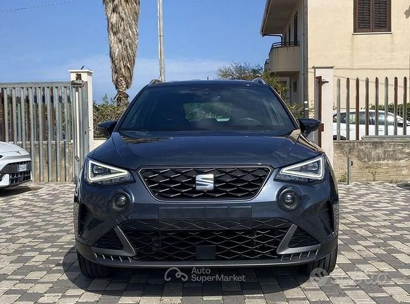 Usata Seat Arona FR 95 CV (69 kW) 2023 Grigio SUV