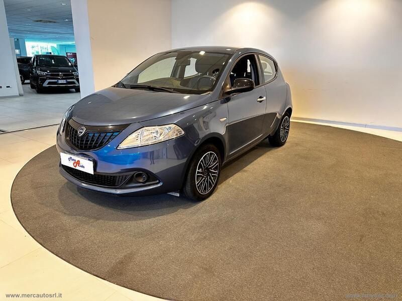 Usata Lancia Ypsilon S 69 CV (50 kW) 2023 Blu Utilitaria