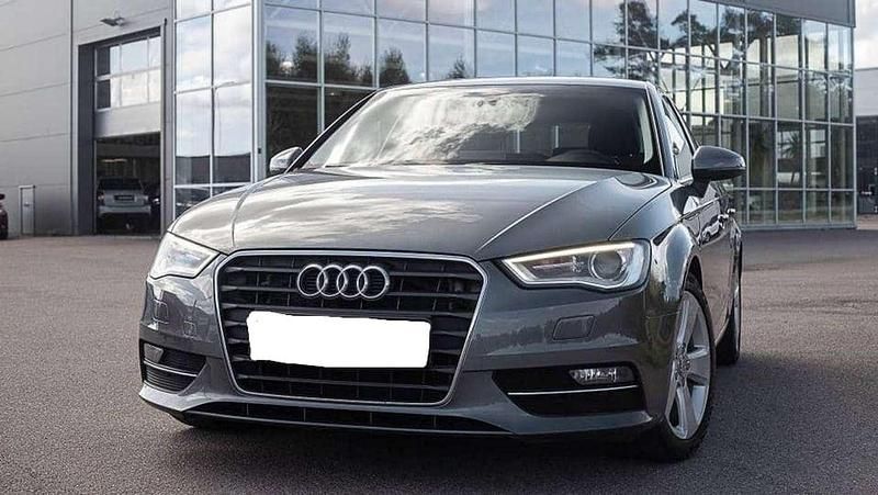 Usata 2005 Audi A3 S-Line Tre volumi | 2750 € (Buon prezzo) - Immagine 1/4