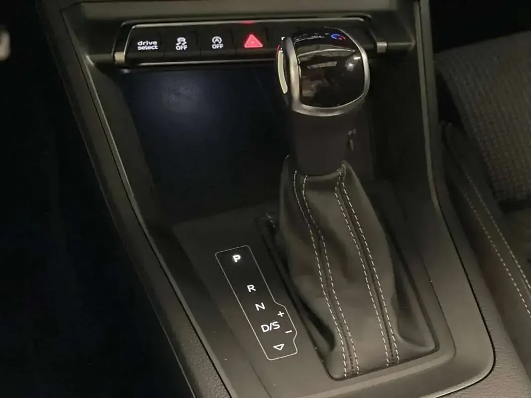 Usata Audi Q3 Sportback S-Line 150 CV (110 kW) 2021 Nero SUV